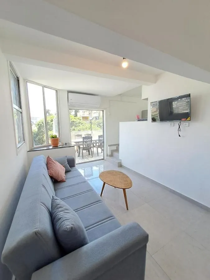 Fellini Talpiot Roof Dolce Vita Apartman Haifa